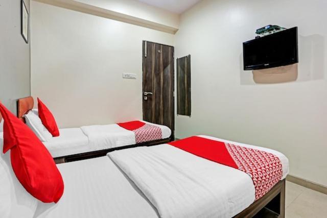 Hotel Amfahh - Andheri West Railway Station Bombay Extérieur photo