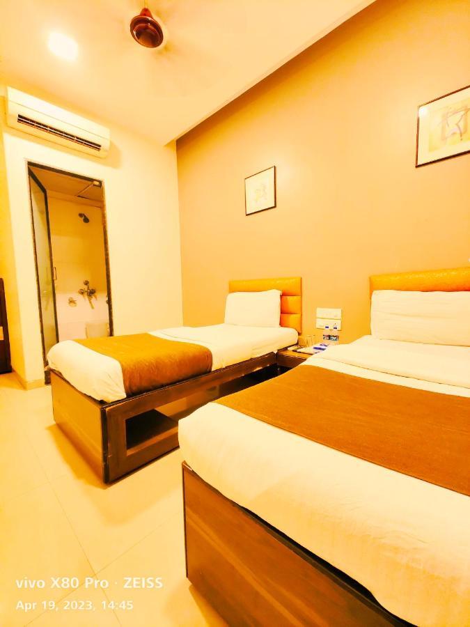 Hotel Amfahh - Andheri West Railway Station Bombay Extérieur photo