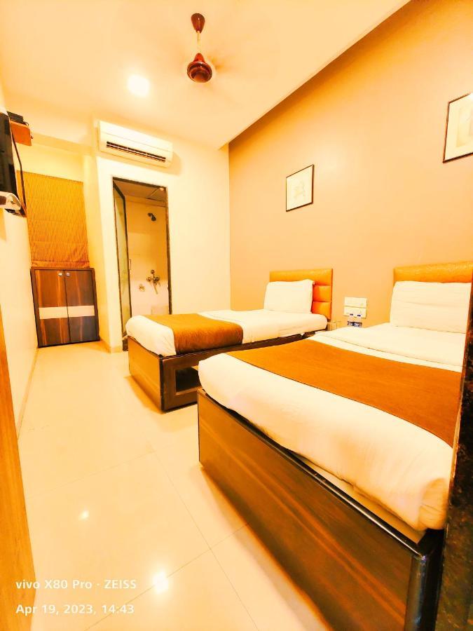 Hotel Amfahh - Andheri West Railway Station Bombay Extérieur photo